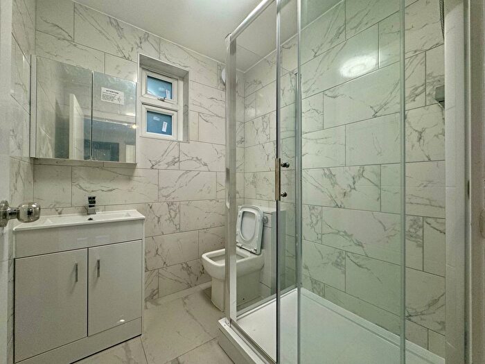 1 Bedroom Flat To Rent In Waylen Street, Reading, RG1