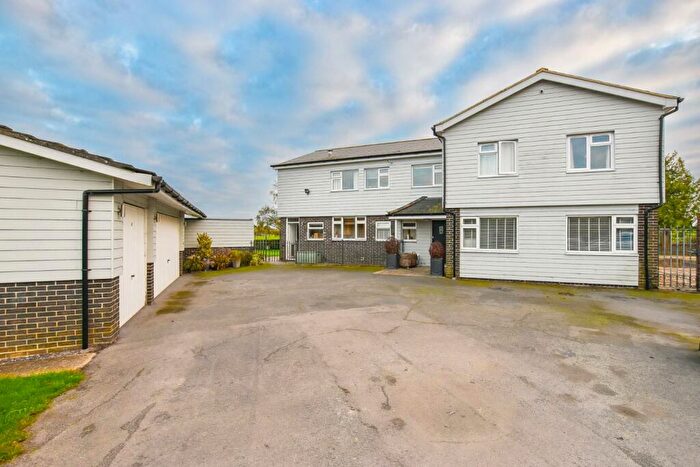 8 Bedroom Detached House To Rent In Radley Green, Ingatestone, CM4