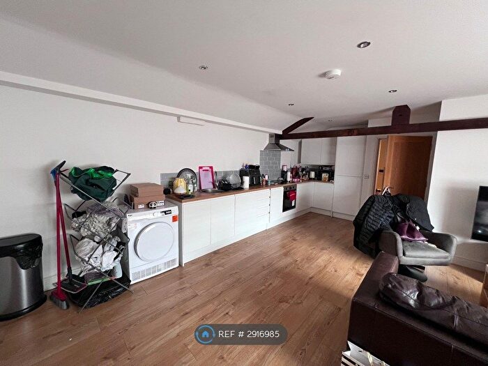 1 Bedroom Flat To Rent In Grosvenor St, Cheltenham, GL52