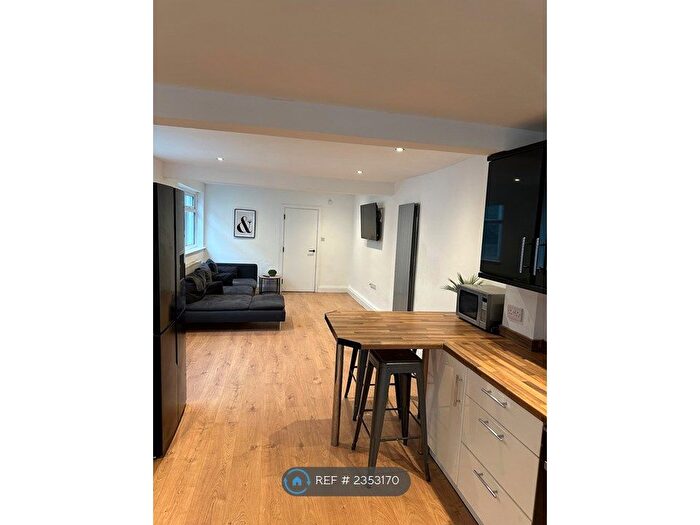 5 Bedroom Terraced House To Rent In Ryde Street, Hull, HU5