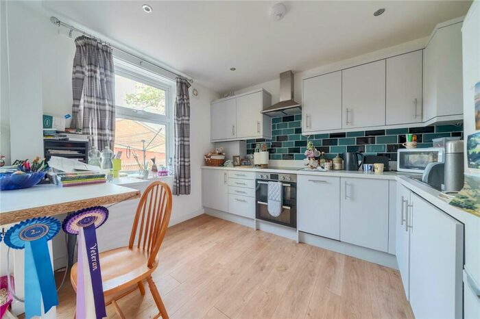 1 Bedroom Apartment For Sale In Churchill Drive, Crediton, Devon, EX17