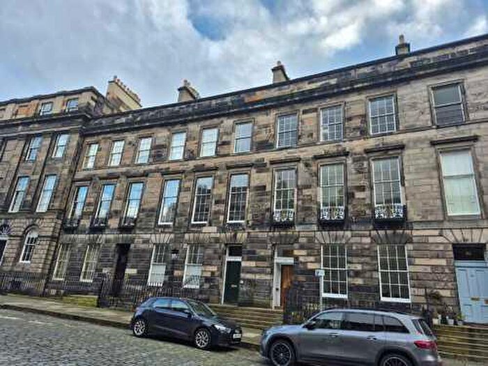 2 Bedroom Flat To Rent In Darnaway Street, Edinburgh, EH3