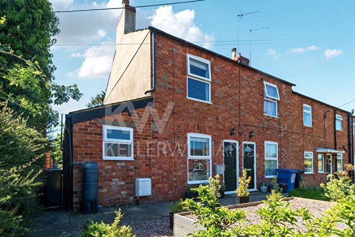 2 Bedroom Terraced House For Sale In Bedford Road East, Yardley Hastings, Northampton, NN7