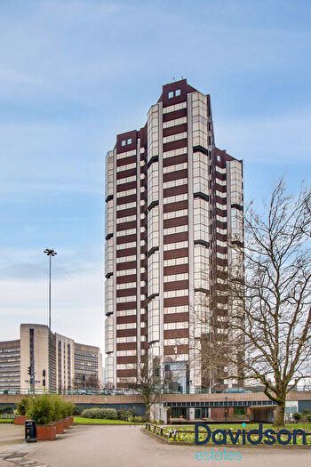 2 Bedroom Apartment To Rent In Metropolitan House, Hagley Road, Birmingham, B16