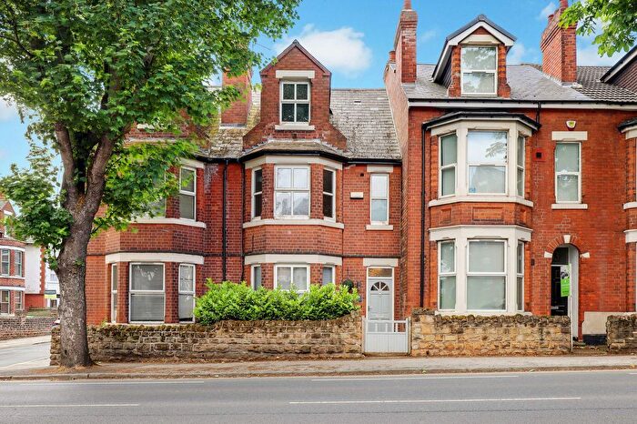 4 Bedroom Terraced House For Sale In Hucknall Road, Nottingham, NG5