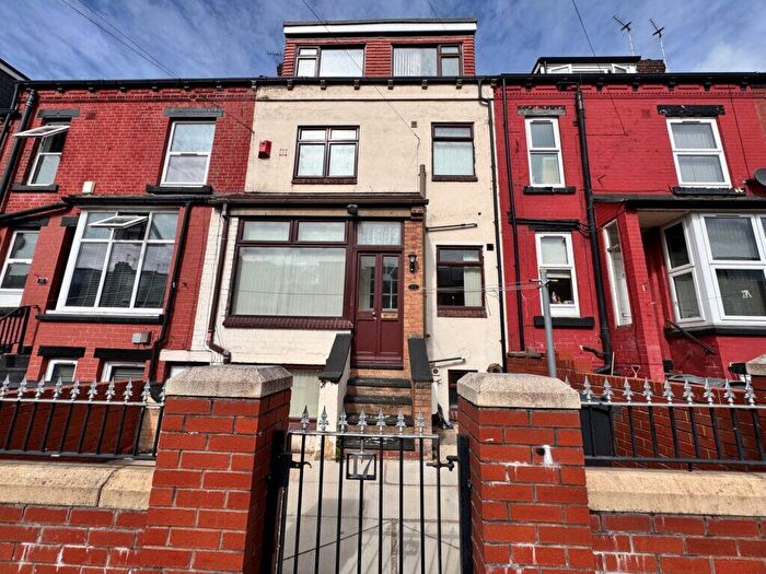 3 Bedroom Terraced House To Rent In St Hildas Mount, Leeds, LS9