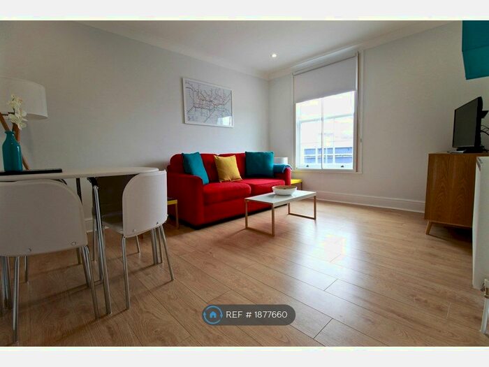 1 Bedroom Flat To Rent In Royal College Street, London, NW1