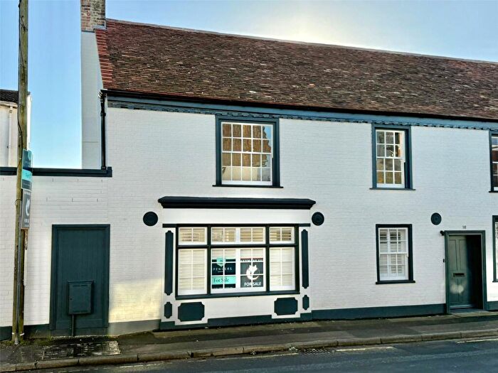 3 Bedroom Semi-Detached House For Sale In Keyhaven Road, Milford On Sea, Lymington, Hampshire, SO41