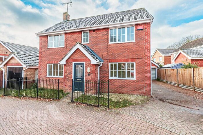 4 Bedroom Detached House For Sale In Masefield Mews, Dereham, Norfolk, NR19