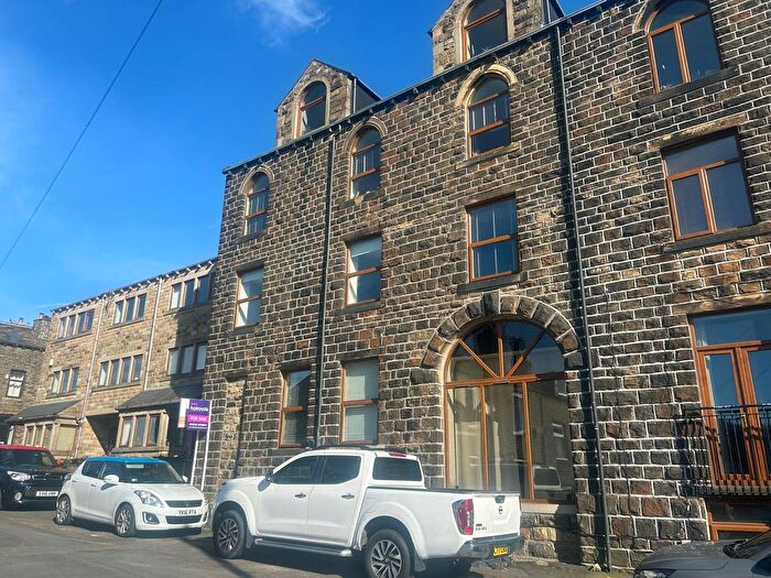 3 Bedroom Flat For Sale In Prince Street, Haworth, Keighley, BD22