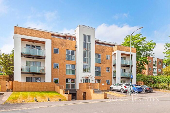 2 Bedroom Apartment For Sale In Cash Buyers Only - Surrey Road, Bournemouth, Dorset, BH4