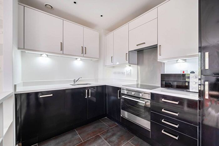 2 Bedroom Flat For Sale In Norman Road, Greenwich, London, SE10