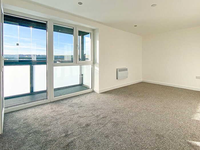 2 Bedroom Apartment To Rent In Wheatley Court, Halifax, HX2