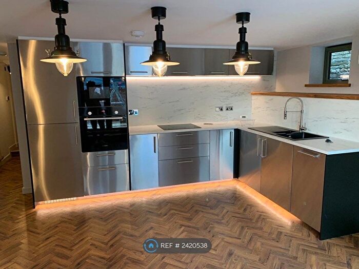 2 Bedroom Flat To Rent In Collards Lane, Haslemere, GU27