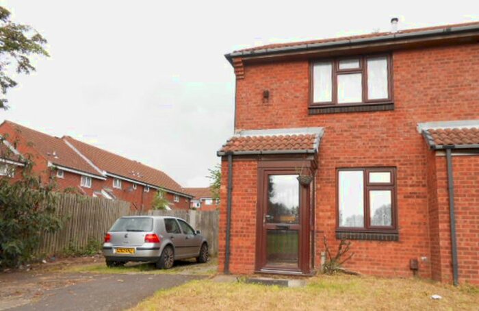 2 Bedroom Terraced House To Rent In Bolton Road, Birmingham, B10