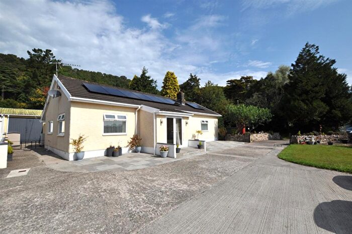 5 Bedroom Detached Bungalow For Sale In Llanmiloe, Carmarthen, SA33