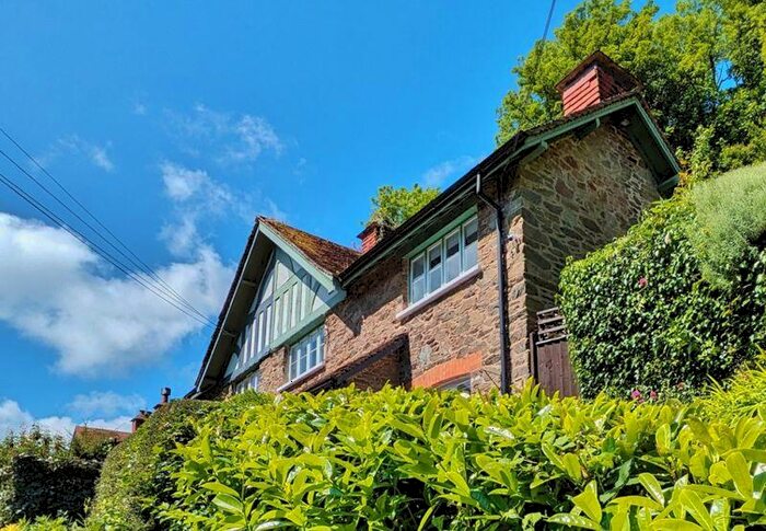 2 Bedroom House For Sale In Lynbridge, Lynton, EX35