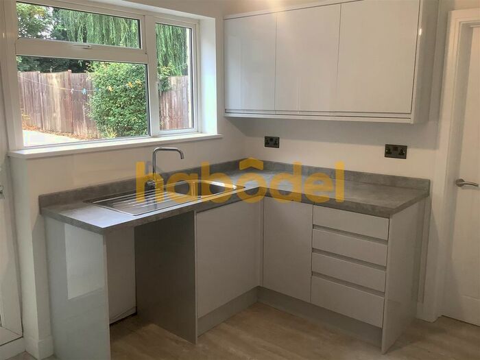 3 Bedroom Terraced House To Rent In Glebeland Road, Northampton, NN5