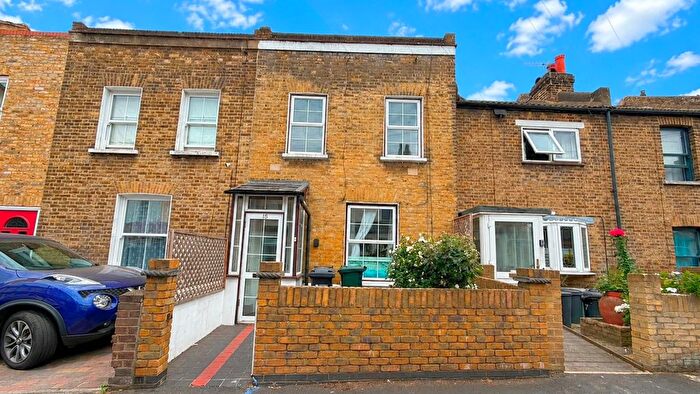 4 Bedroom Terraced House For Sale In Palestine Grove, Colliers Wood, London, SW19