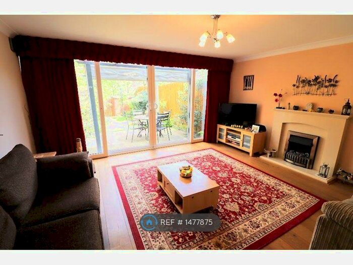 3 Bedroom Terraced House To Rent In Dere Place, Bletchley, Milton Keynes, MK2