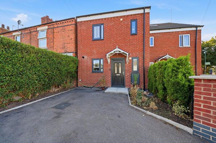 3 Bedroom Semi-Detached House For Sale In Trent Lane, Nottingham, Nottinghamshire, NG2