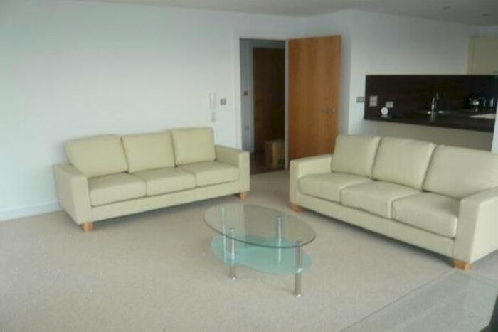 2 Bedroom Flat To Rent In Vallea Court, Manchester, M4