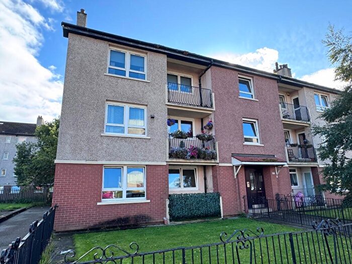 2 Bedroom Flat To Rent In Archerhill Road, Knightswood, G13