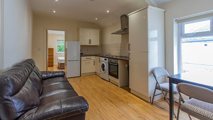 1 Bedroom Private Halls To Rent In Gordon Road, Cathays, CF24