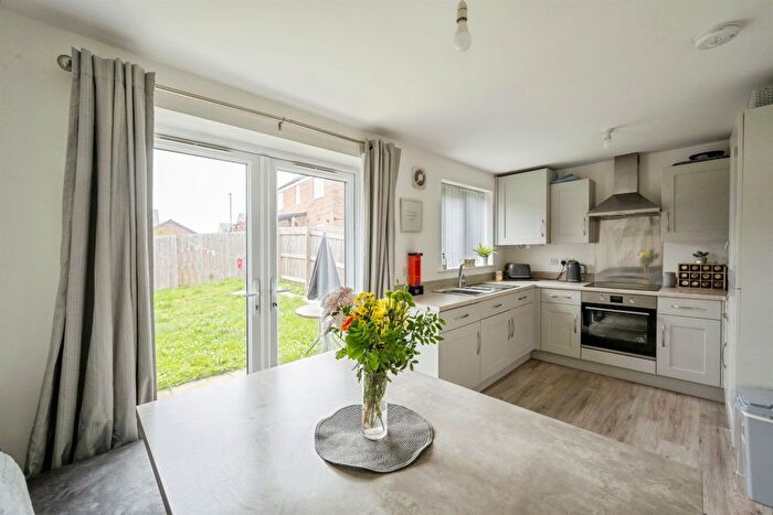 3 Bedroom Terraced House For Sale In Dutchman Way, Bessacarr, Doncaster, DN4