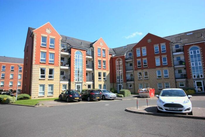 2 Bedroom Flat To Rent In Flat /, Greenhead Road, G40