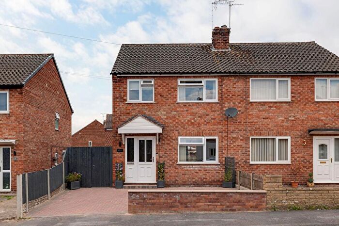 3 Bedroom Semi-Detached House For Sale In Reeves Road, Great Boughton, CH3
