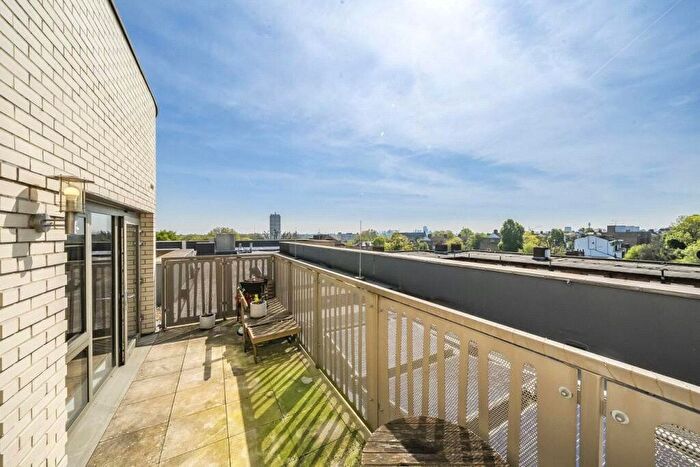 1 Bedroom Flat For Sale In Huxley House, Lawn Road, London, NW3