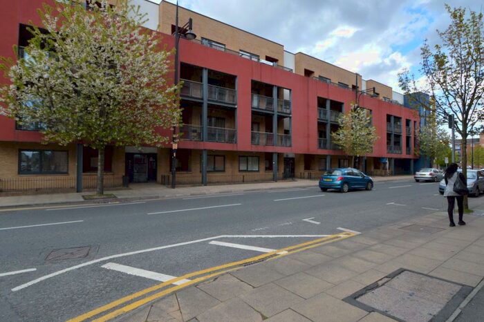 2 Bedroom Flat To Rent In Stretford Road, Manchester, M15