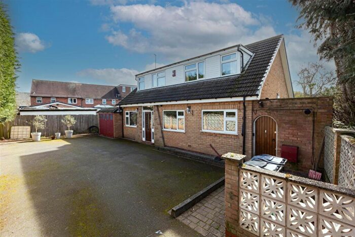 4 Bedroom Detached Bungalow For Sale In Hilton Avenue, Hall Green, Birmingham, B28
