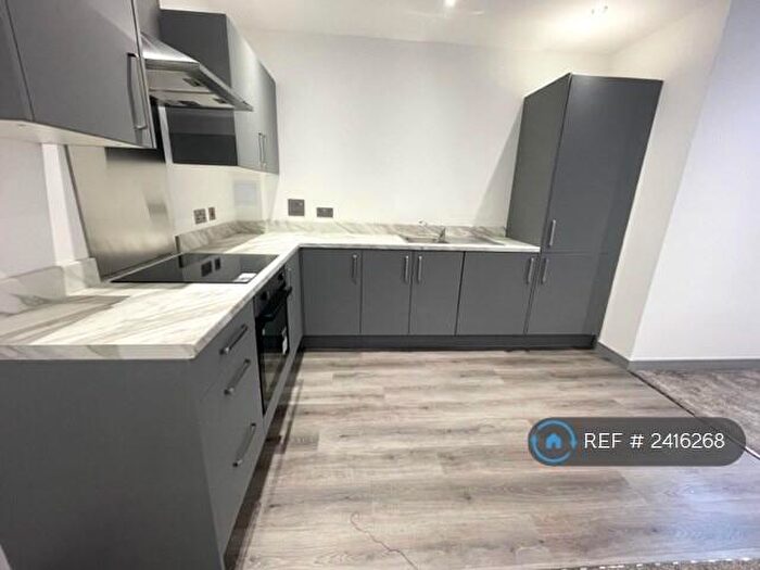 2 Bedroom Flat To Rent In Prospect Hill, Redditch, B97