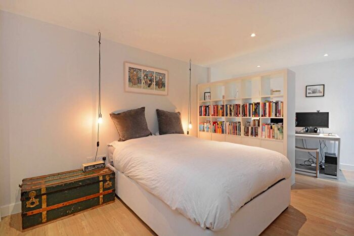 2 Bedroom Flat To Rent In Dalston Square, Dalston, London, E8