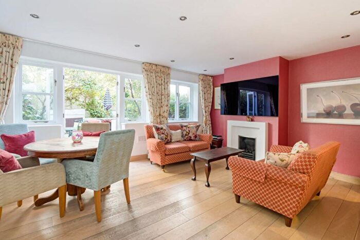 4 Bedroom Terraced House To Rent In Byron Mews, Gospel Oak, NW3