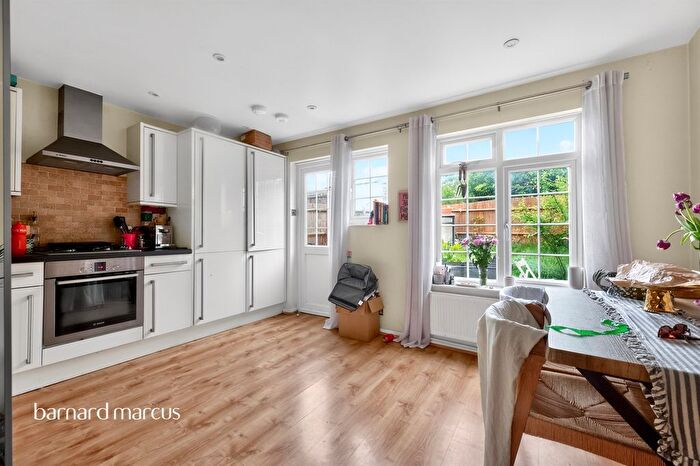 3 Bedroom End Of Terrace House For Sale In St. Hughes Close, London, SW17