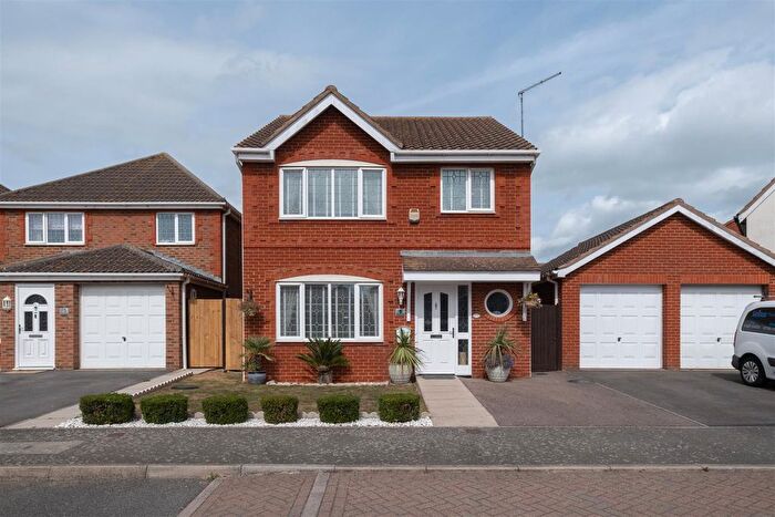 3 Bedroom Detached House For Sale In Petrel Close, Herne Bay, CT6