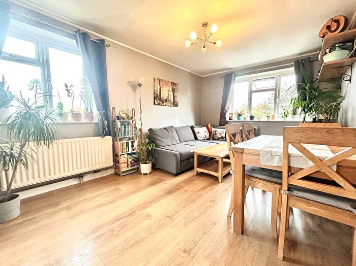 1 Bedroom Flat For Sale In Horace Street, Coseley, WV14
