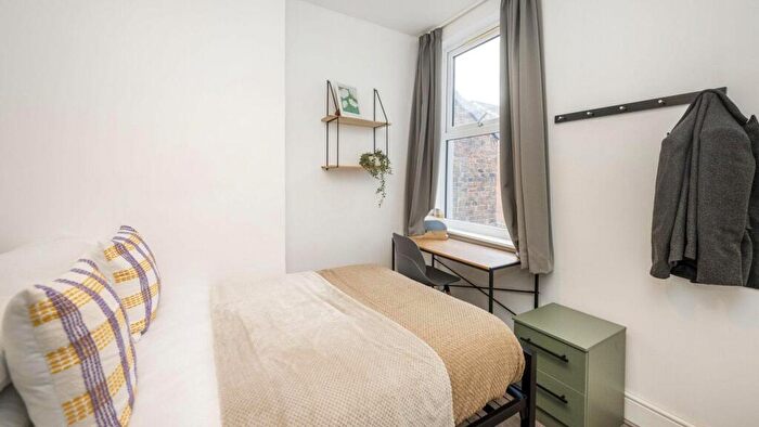 5 Bedroom House To Rent In Connaught Road, L7