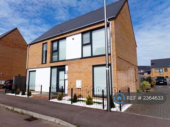 4 Bedroom Detached House To Rent In Lougborough Drive, Milton Keynes, MK10