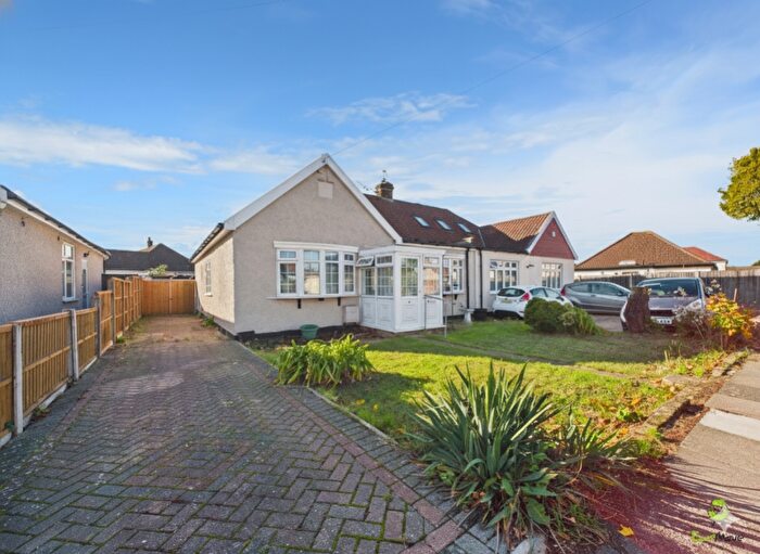 3 Bedroom Semi-Detached Bungalow For Sale In Dorcis Avenue, Bexleyheath, Kent, DA7