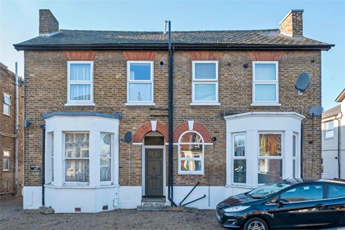 1 Bedroom Flat For Sale In Palace Grove, Bromley, BR1