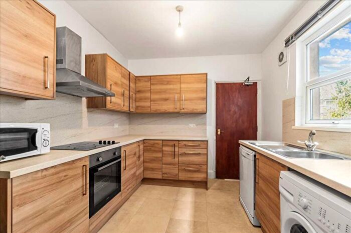 6 Bedroom Terraced House To Rent In Abingdon Road, Plymouth, PL4