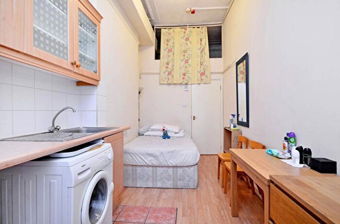 Studio To Rent In Adamson Road, Swiss Cottage, London, NW3