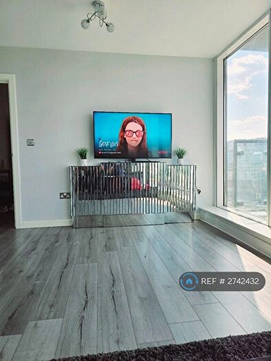 2 Bedroom Flat To Rent In Angel Lane, London, E15