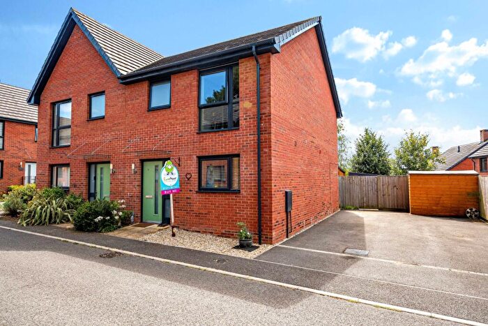 3 Bedroom Semi Detached House For Sale In Oak Close, Bickington, Barnstaple, Devon, EX31