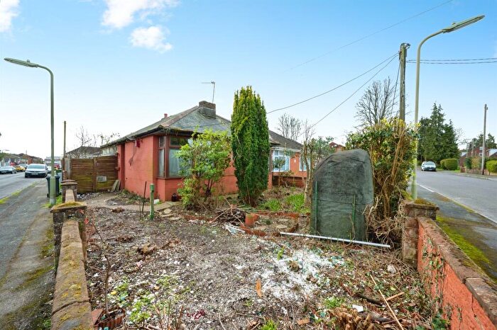 2 Bedroom Detached Bungalow For Sale In Surbiton Road, Eastleigh, SO50