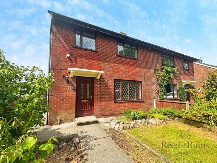 3 Bedroom Semi Detached House To Rent In Hawksbury Drive, Penwortham, Preston, PR1